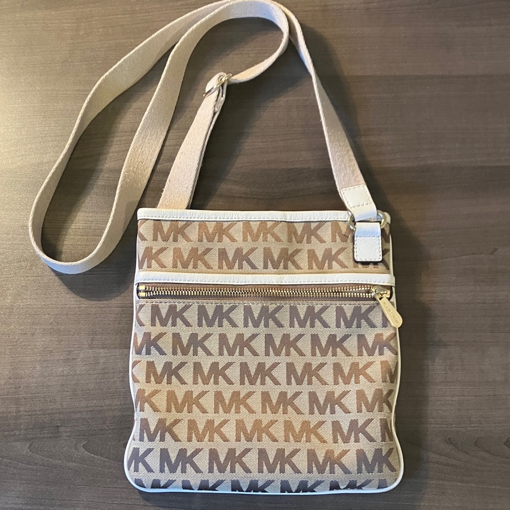 Michael Kors Crossbody Bag